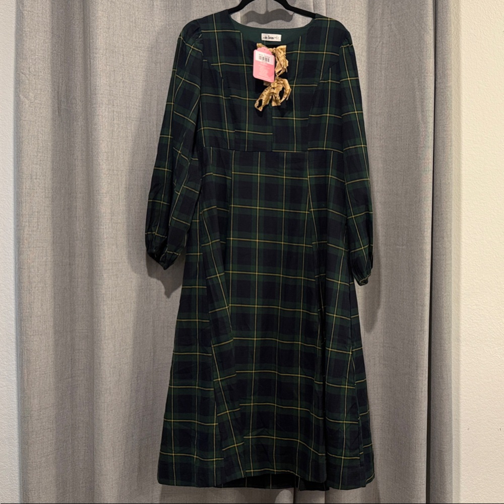 Oh So Modest -In Bloom Elegant Green and Black Checkered Midi Dress